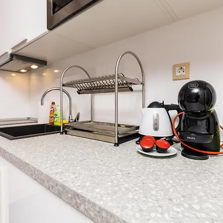 Stella 1&2 - Pink And Grey Near The Singing Fountains By Flat Mаnager * بلوفديف