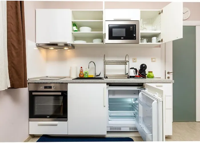 Stella 1&2 - Pink And Grey Near The Singing Fountains By Flat Mаnager شقة