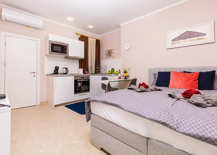 Stella 1&2 - Pink And Grey Near The Singing Fountains By Flat Mаnager