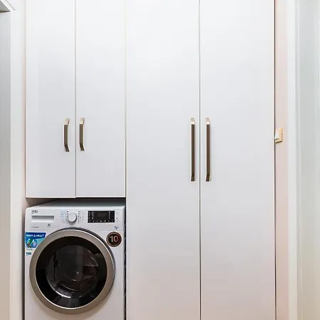 Apartment Stella 1&2 - Pink And Grey Near The Singing Fountains By Flat Mаnager *