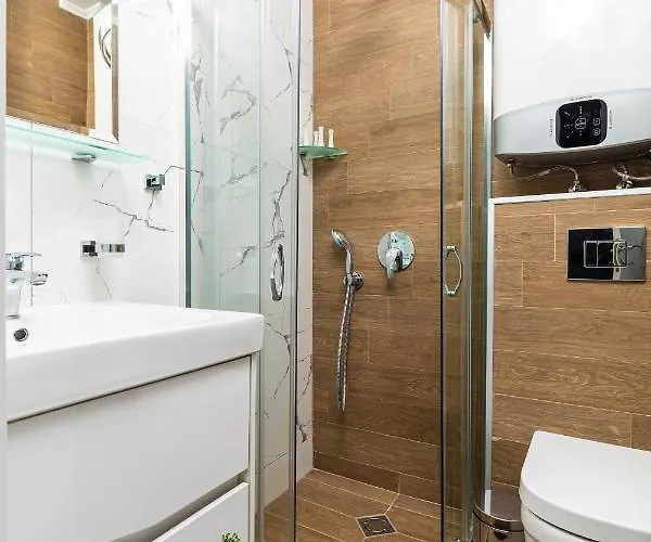 Stella 1&2 - Pink And Grey Near The Singing Fountains By Flat Mаnager Płowdiw