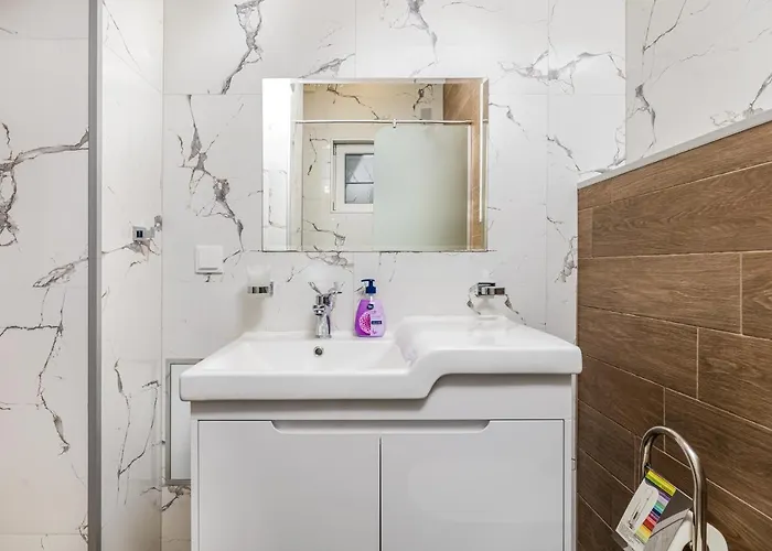 Stella 1&2 - Pink And Grey Near The Singing Fountains By Flat Mаnager Płowdiw