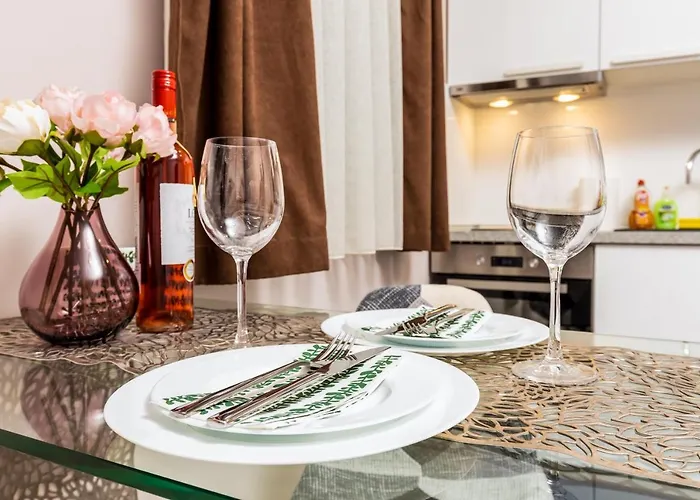 Stella 1&2 - Pink And Grey Near The Singing Fountains By Flat Mаnager Apartment Plovdiv