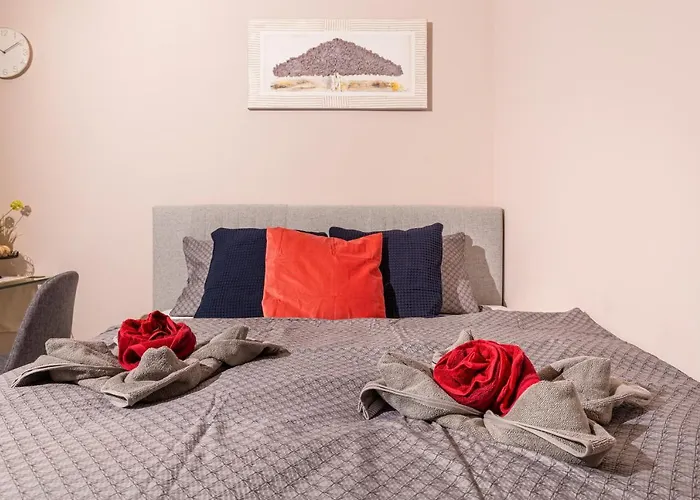 Apartment Stella 1&2 - Pink And Grey Near The Singing Fountains By Flat Mаnager Plovdiv